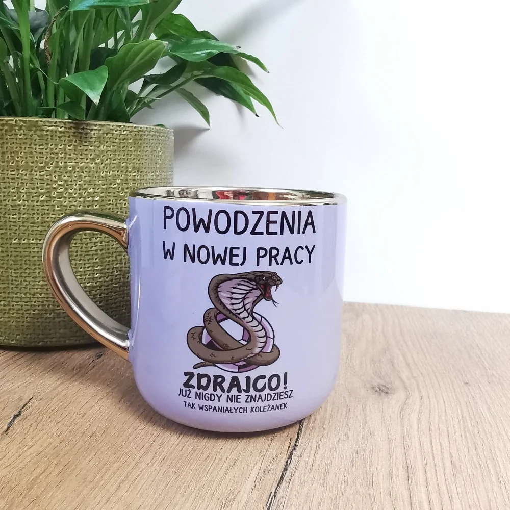 Eleganter Becher „Viel Glück in deinem neuen Job, Verräter!“ (Viper) 330ml/400ml | Ein Geschenk mit Humor
