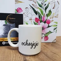 Pastellbecher mit der Aufschrift Ochujeje 330ml