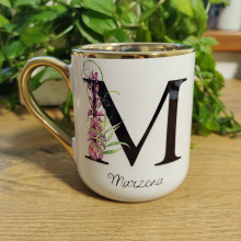 Eleganter Becher mit dem Buchstaben „Ihr Name“, 330 ml/400 ml