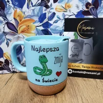 Kubek 330ml z wieczkiem i korkowym spodem "Najlepsza żmija na świecie"