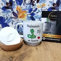 Kubek 330ml z wieczkiem i korkowym spodem "Najlepsza żmija na świecie"