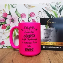 Neon-Tasse mit Spruch für Sylwia – Geschenk für selbstbewusste Frauen