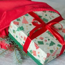 Weihnachtsbaum-Geschenkbox...