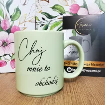 Pastellfarbene Tasse „Ist...